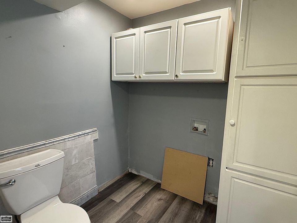 7323 Bealane Rd, photo 8