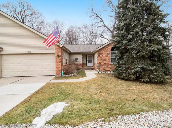 19741 Cardene Way, Northville, MI 48167