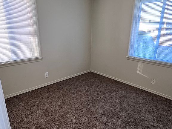 5th image of 26378 Academy St