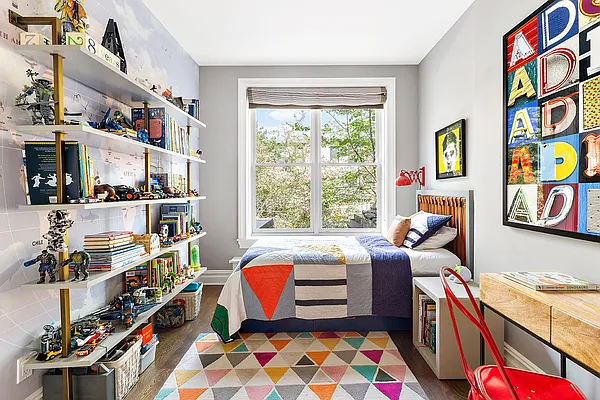 Sold by Compass | media 14