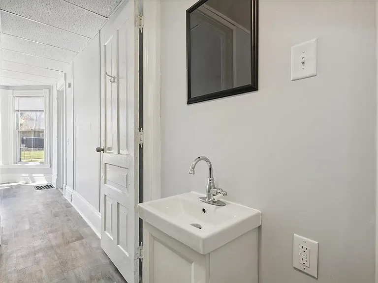 723 W Walnut St #725 — Photo 13