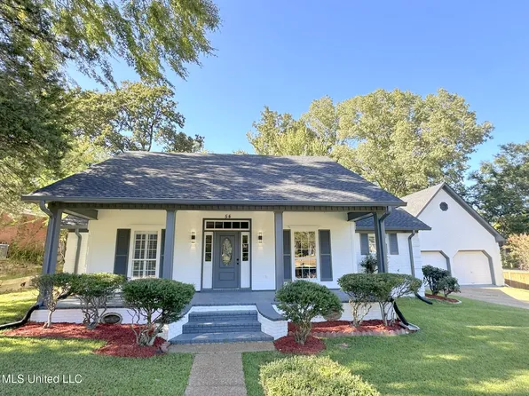 54 Moss Woods Dr, Madison, MS 39110