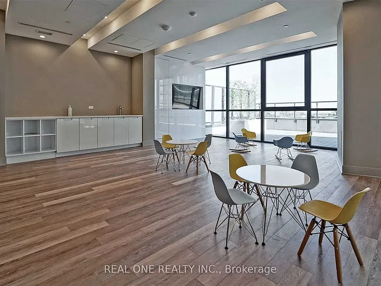 65 Watergarden Dr #403 — Photo 28