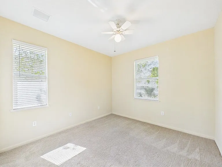 462 Lloyd St — Photo 25