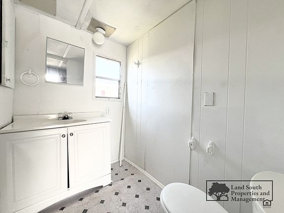 4th image of 425 Longfellow Blvd Lot 3