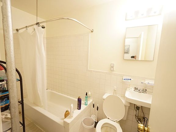 5th image of 30 Nevins St #3A