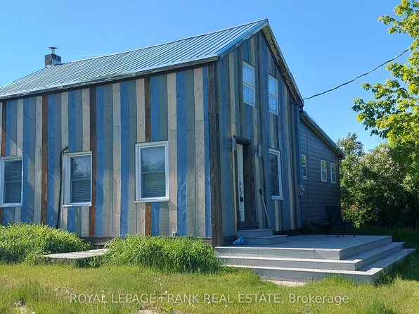 83 Store St, Tweed, ON K0K 3J0