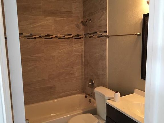 4th image of 955 Knox McRae Dr APT 20