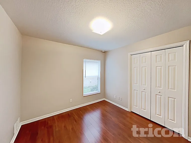 529 Greg St — Photo 10