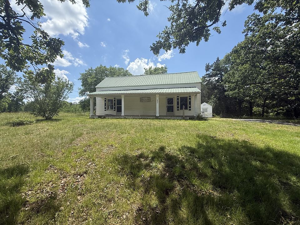 2nd image of 1032 Gladeville Rd