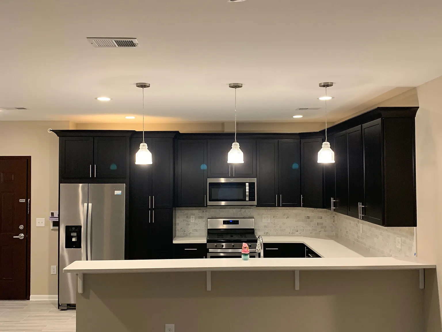 2 bed, 1300 sqft, $2,895 — Photo 3