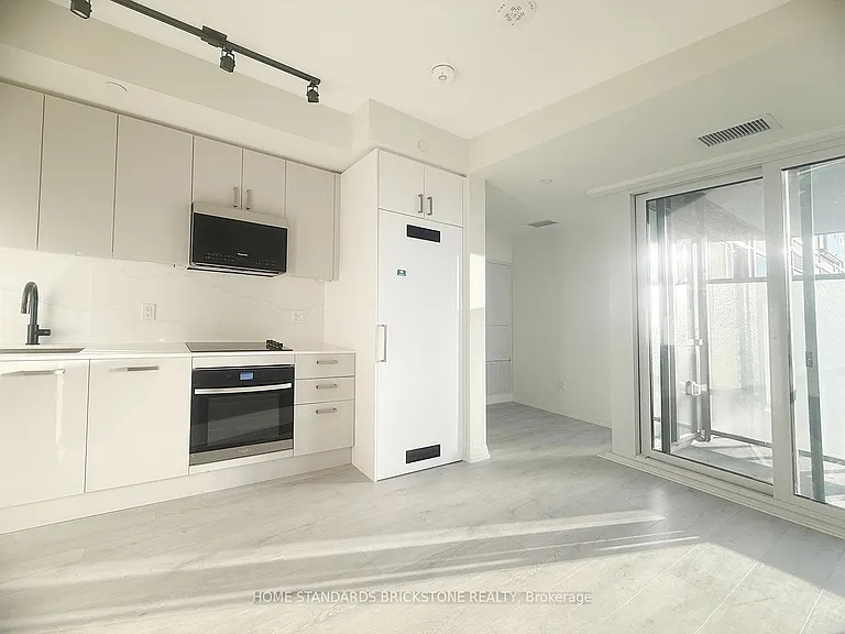 280 Dundas St W #2801 — Photo 3