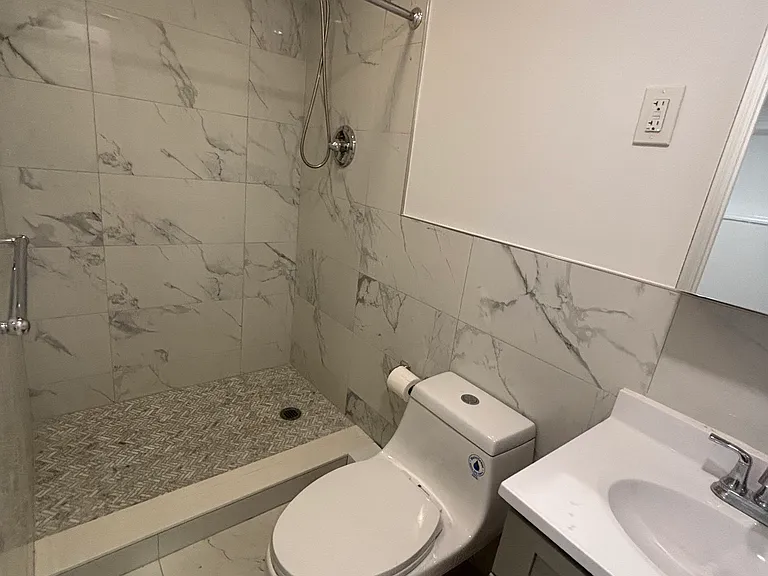 76 Lake Ave — Photo 16