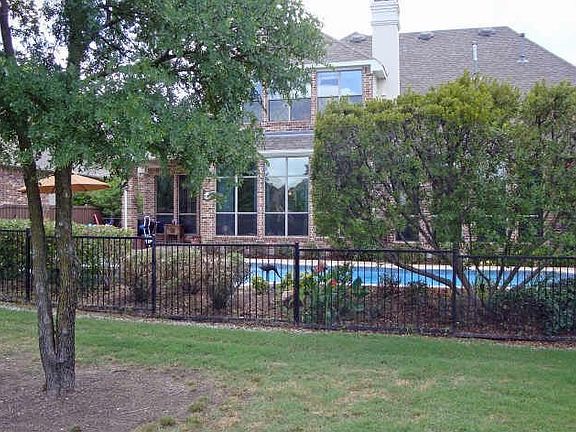 5th image of 5210 Lago Vista Ln