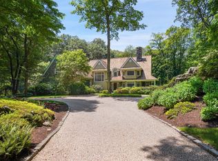 28 Stone Paddock Pl, Bedford, NY