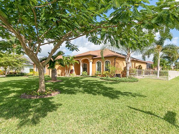 3rd image of 3672 Pascoli Pl