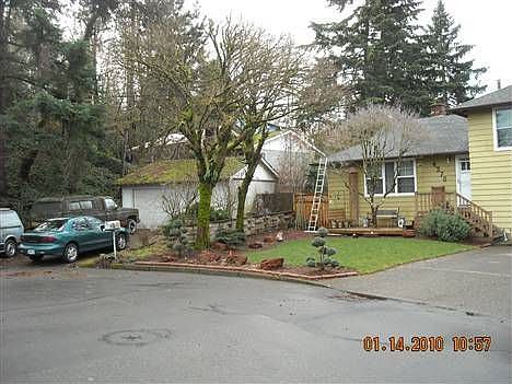 2nd image of 4374 SE Cottonwood Ct