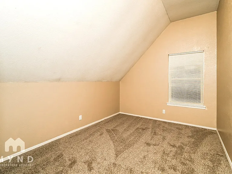 4417 W Toledo St — Photo 17