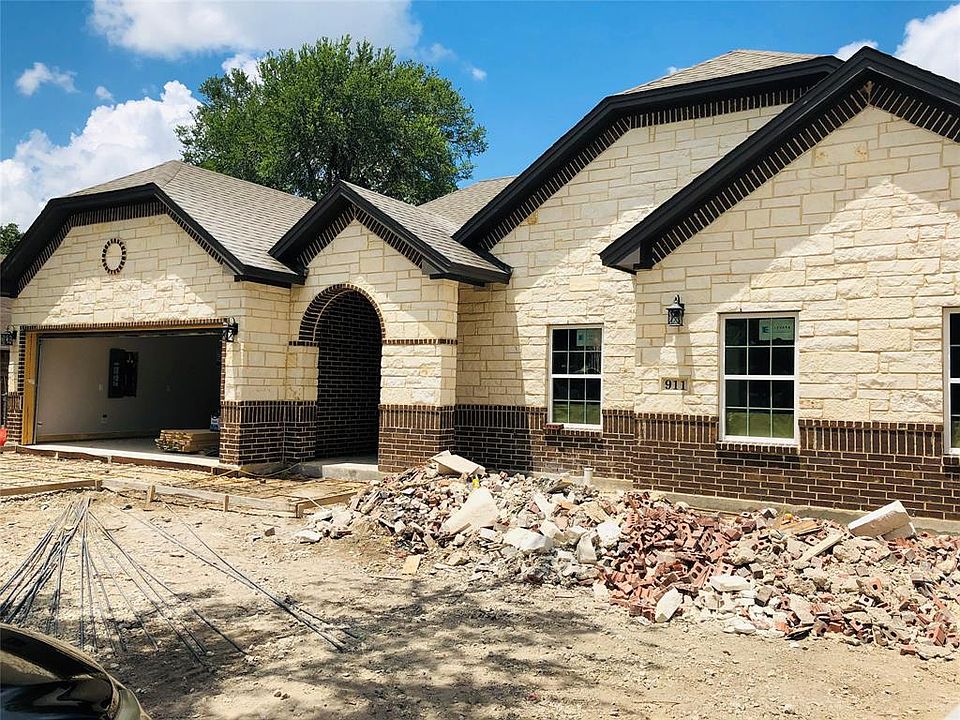 1st image of 909 Robin Hood Blvd