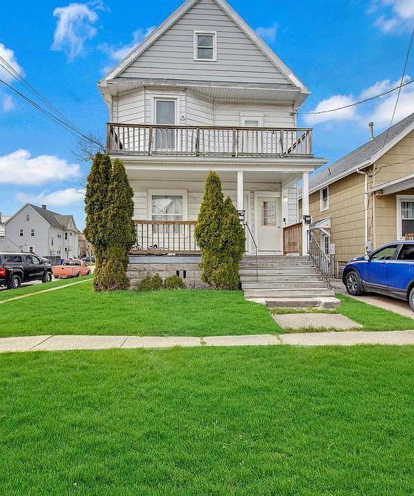 1st image of 152 Wildwood Pl Floor 1