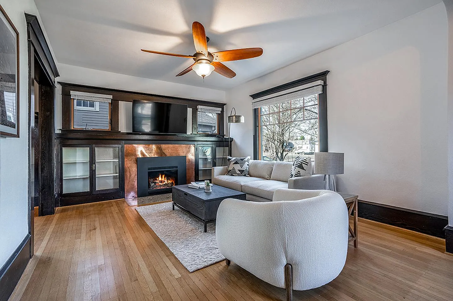 Stunningly updated Westmoreland home by Reed College — Photo 2