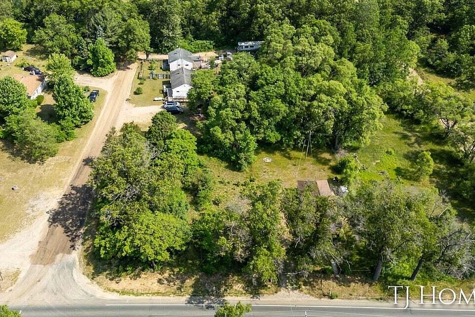 1st image of Vl E White Lake Dr