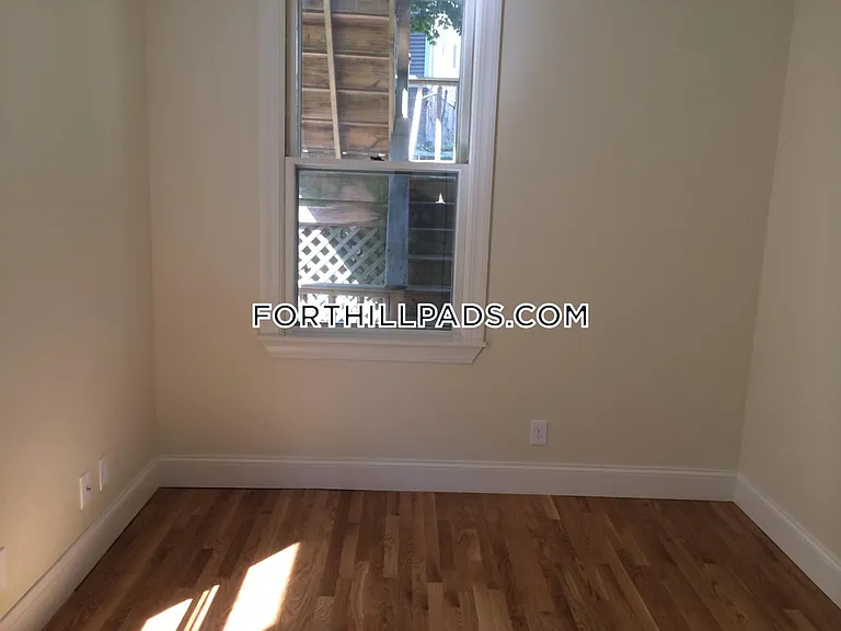 34 Juniper St #1 — Photo 14