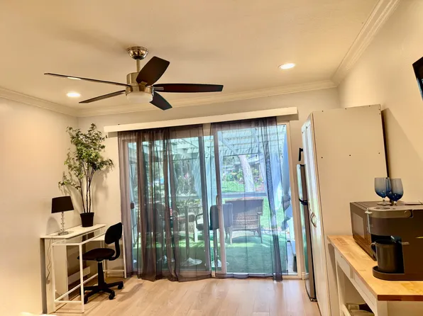 (undisclosed Address), Laguna Woods, CA 92637