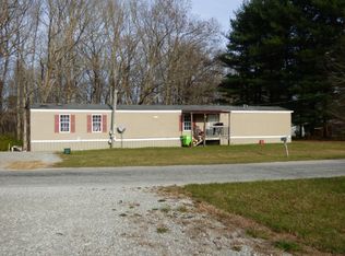 203 Hidden Hollow Dr, Crossville, TN 38571