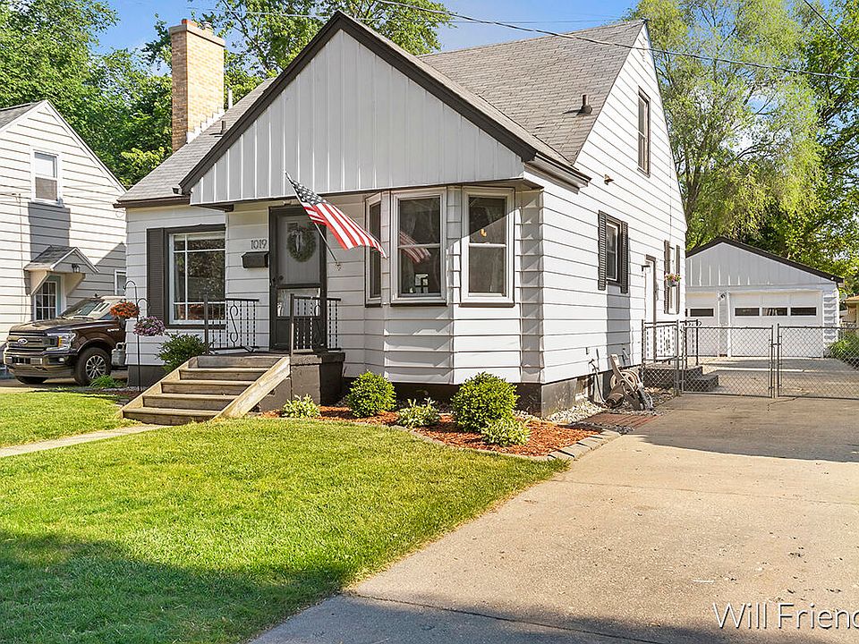 1st image of 1019 Northlawn St NE