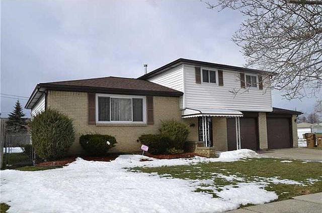 1st image of 29 Ellsworth Dr