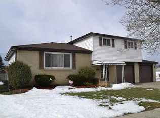 29 Ellsworth Dr, Cheektowaga, NY 14225
