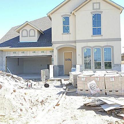 4th image of 12019 Peonia Ln