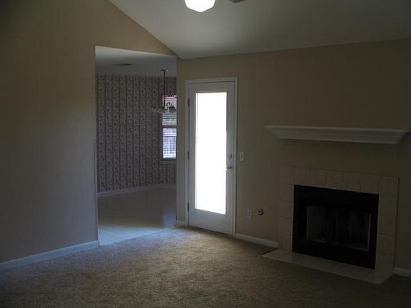 2nd image of 506 Clearcreek Dr