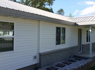 309 S 8th St, Ozark, MO 65721