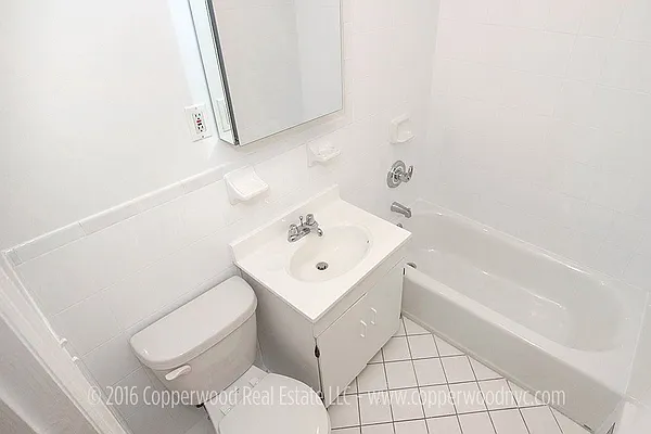 Rented by Copperwood Real Estate | media 37