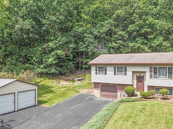 2nd image of 368 Hudson Dr