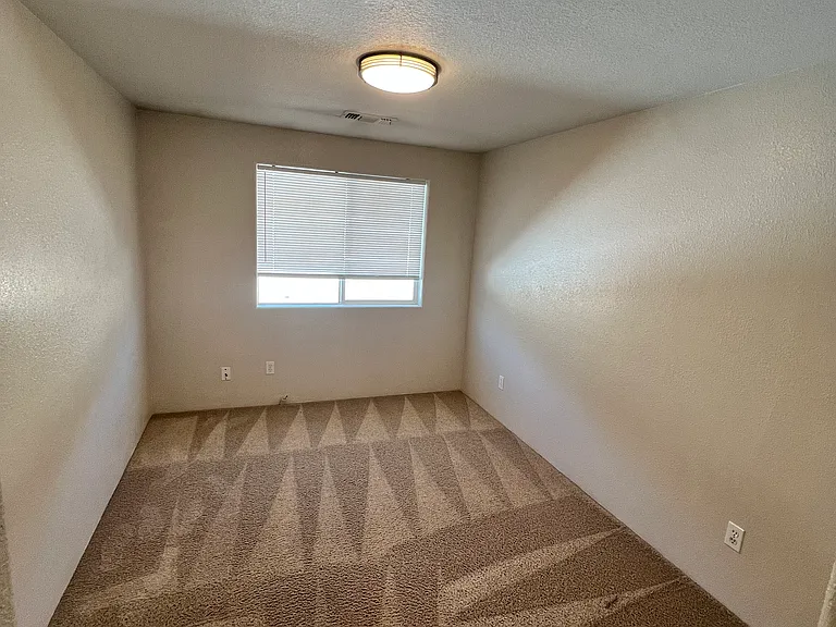 Mountain View Dr — Photo 8