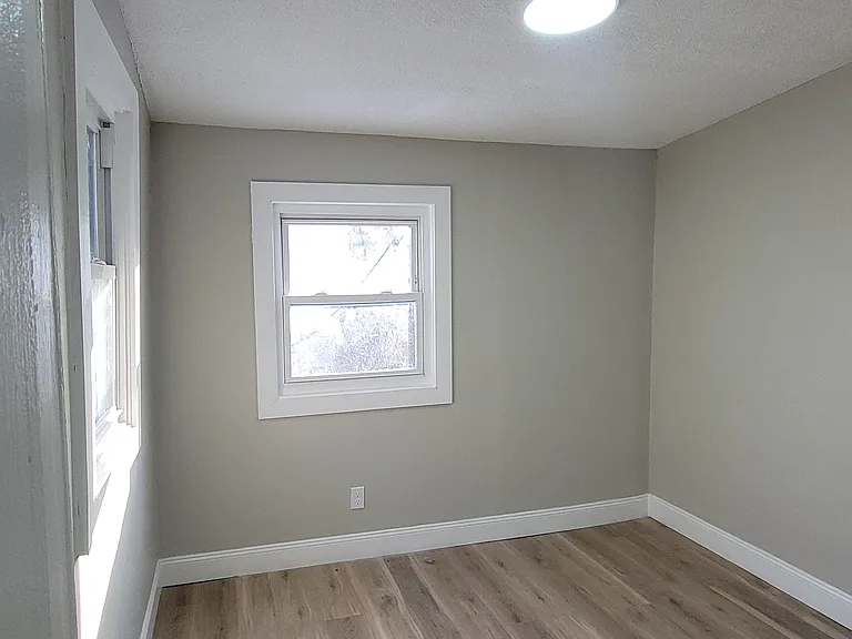 1743 Rose St — Photo 16