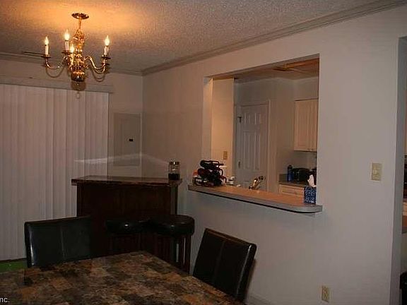 3rd image of 106 S Corwood Ave
