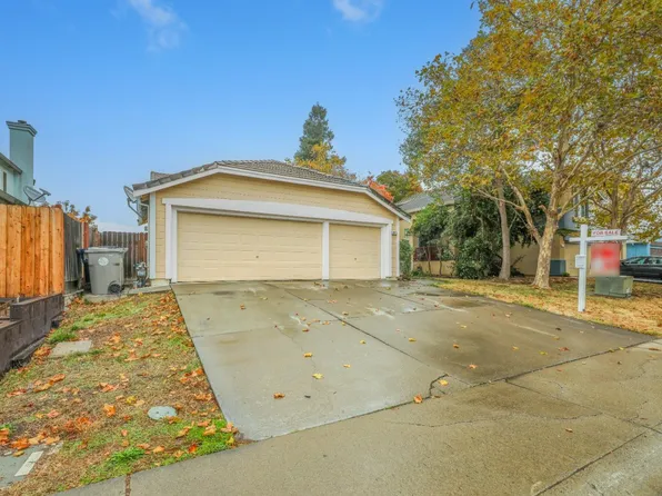 8705 Laguna Star Dr, Elk Grove, CA 95758