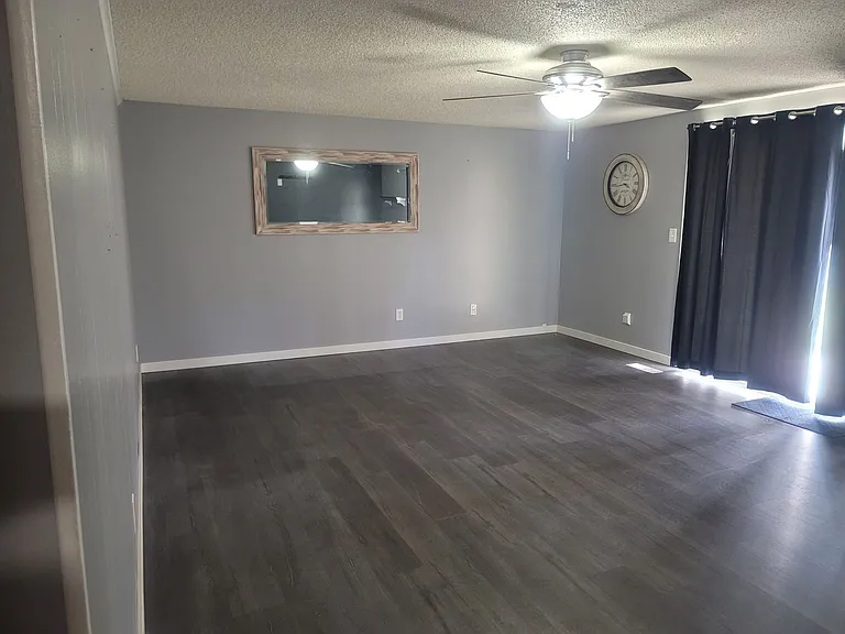 776 W Sage St — Photo 5