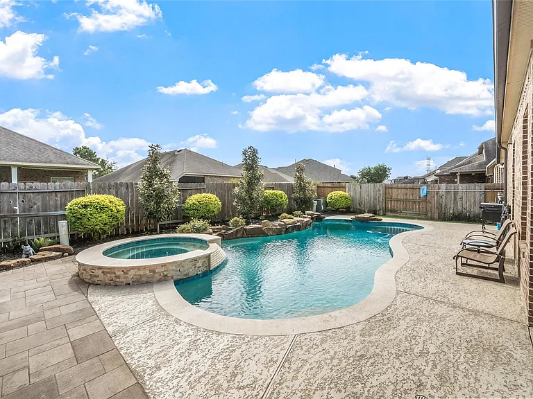 9534 Knox Prairie Ct — Photo 2