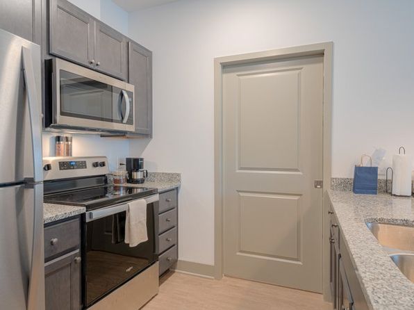 Flats at Uptown | 1401 Giles Rd, Blacksburg, VA
