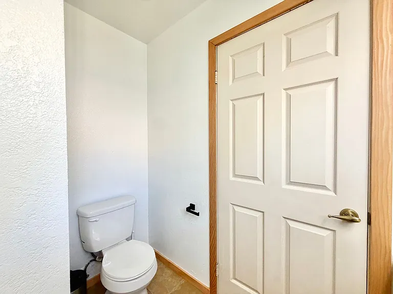 22988 Joaquin Ridge Dr — Photo 17