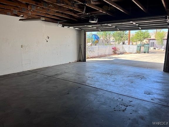 4th image of 1874 Montclair Drive