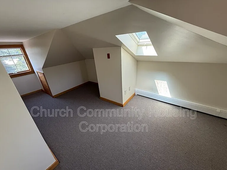 171 Conanicus Ave #D — Photo 12