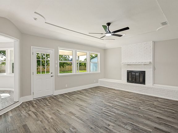 5th image of 4316 Jennifer Ln