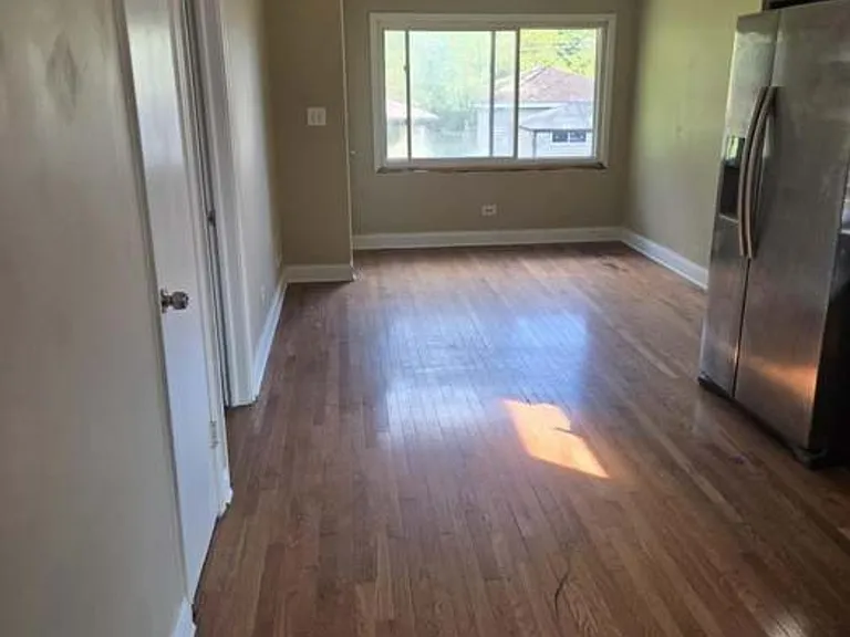 6839 S Michigan Ave — Photo 3