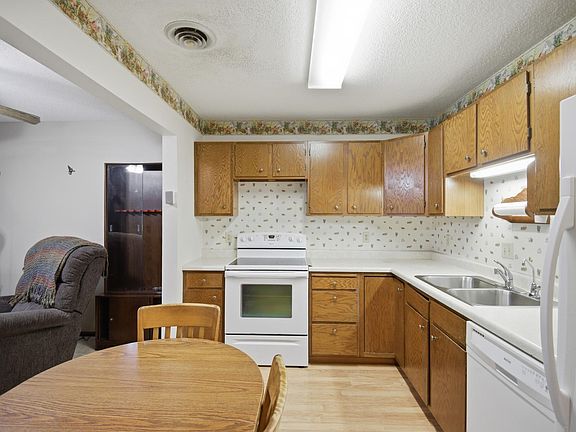 4th image of 1200 18th Ave NW APT 113